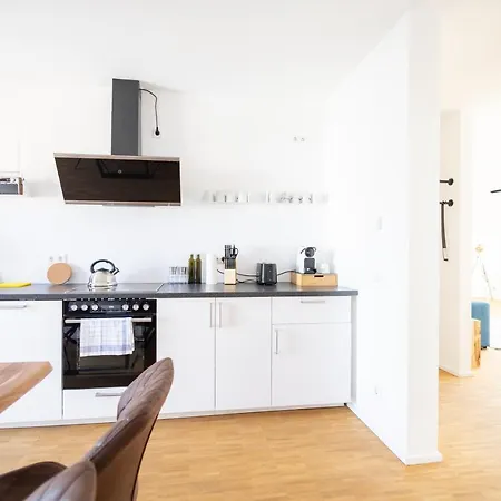 Ko-Living - Captain'S Suite - Altstadt - Mit Kueche, Smart Tv & Balkon - 6P Halle  Exterior photo