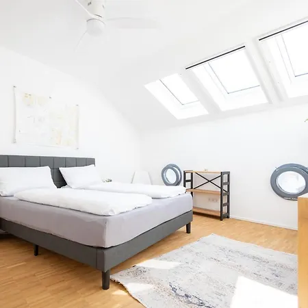 Ko-Living - Captain'S Suite - Altstadt - Mit Kueche, Smart Tv & Balkon - 6P Halle  Exterior photo